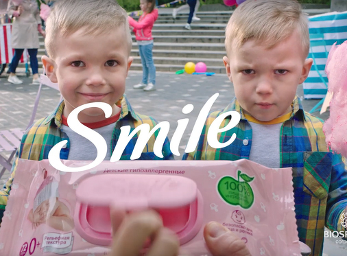 Мишко та Микита Міщенко з Babyphotostars у рекламному ролику Smile