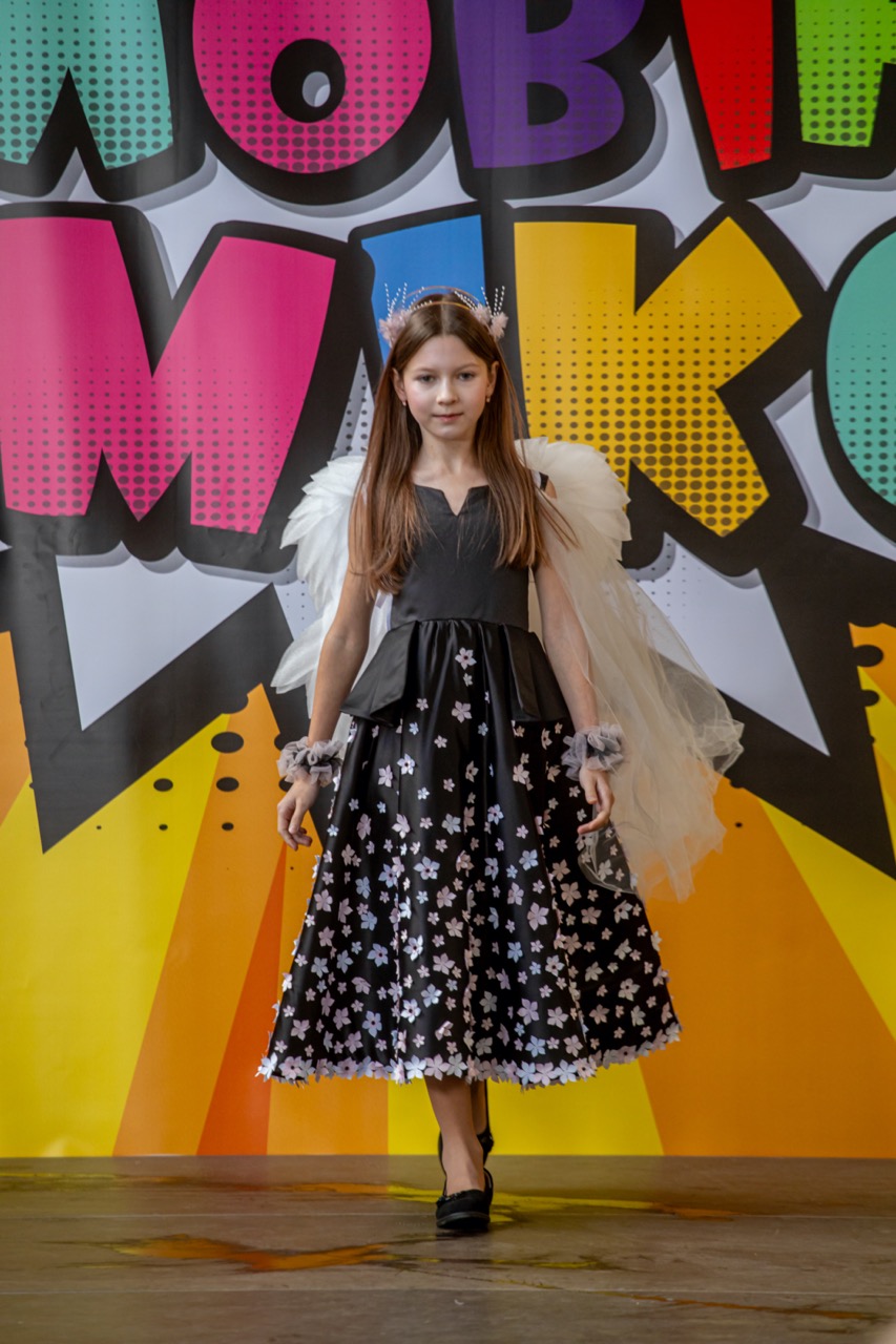 Стильний Хелловін: показ мод із нашими учасниками в блискучих образах від українських брендів